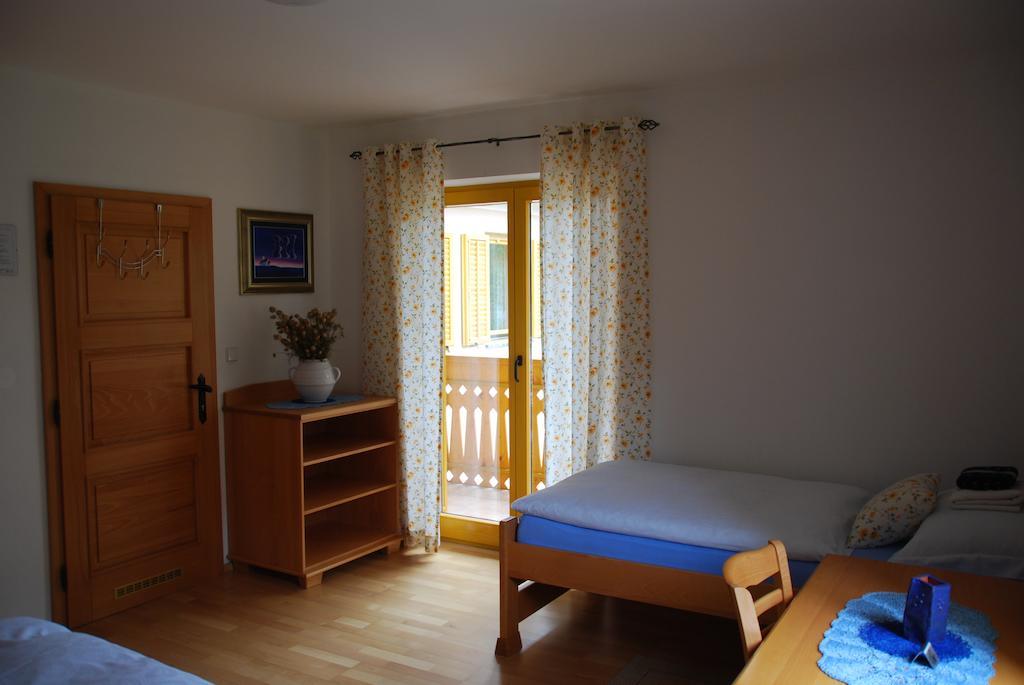Farm Stay Rotovnik - Plesnik سلوفينج غرادتس المظهر الخارجي الصورة
